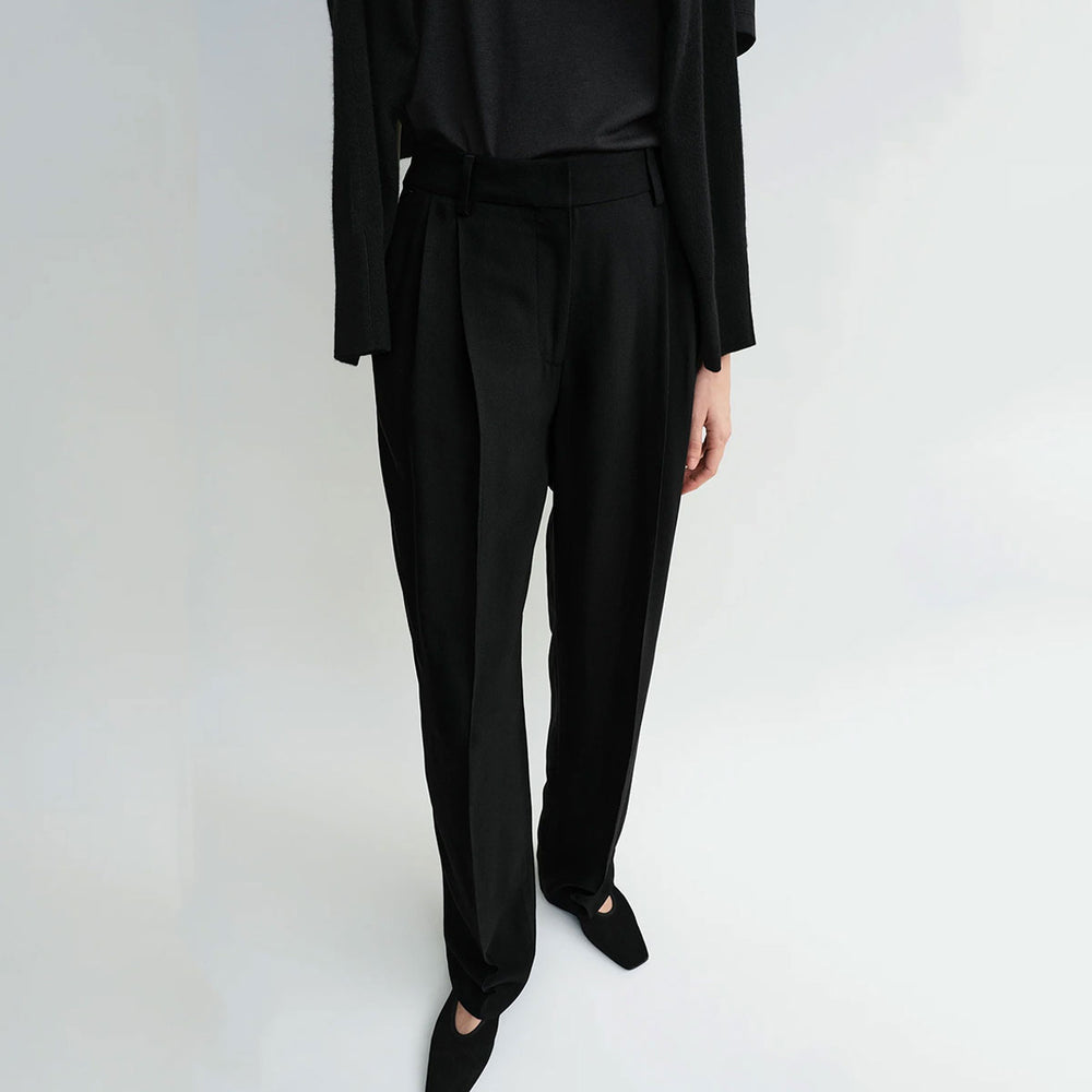 TOTEME - Double-pleat fluid trousers
