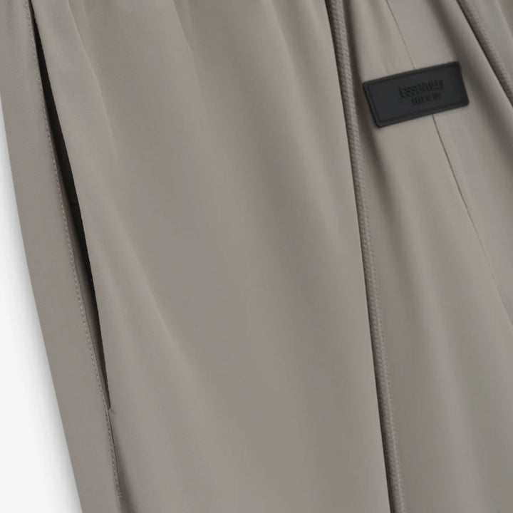 Fear of God ESSENTIALS - NYLON RUNNING SHORT