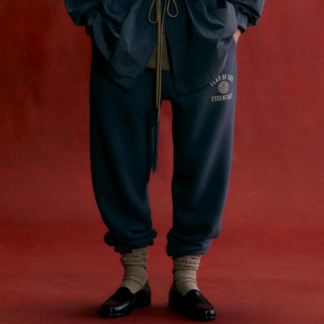 Fear of God ESSENTIALS - Fleece Essential Sweatpant