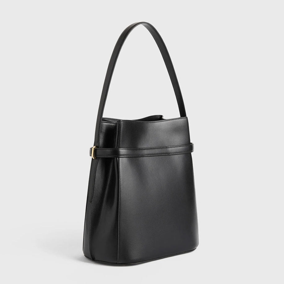 TOTEME - Belted leather bucket bag black