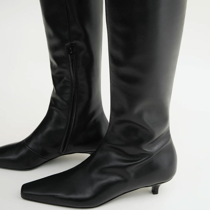 TOTEME - The Slim Knee-High Boot black