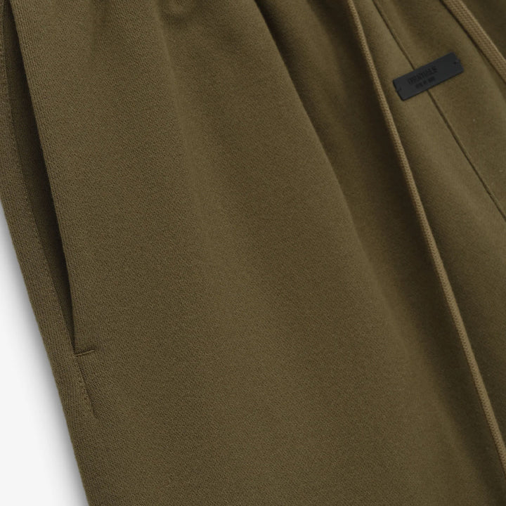 Fear of God ESSENTIALS - FLEECE SOCCER SHORT