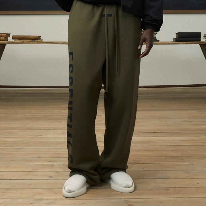 Fear of God ESSENTIALS - FLEECE RELAXED SWEATPANT