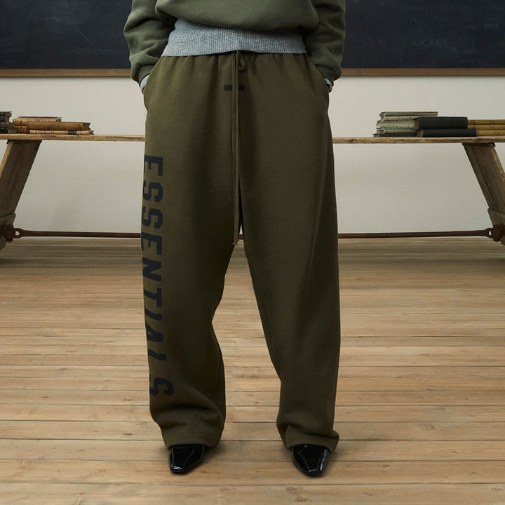Fear of God ESSENTIALS - FLEECE RELAXED SWEATPANT