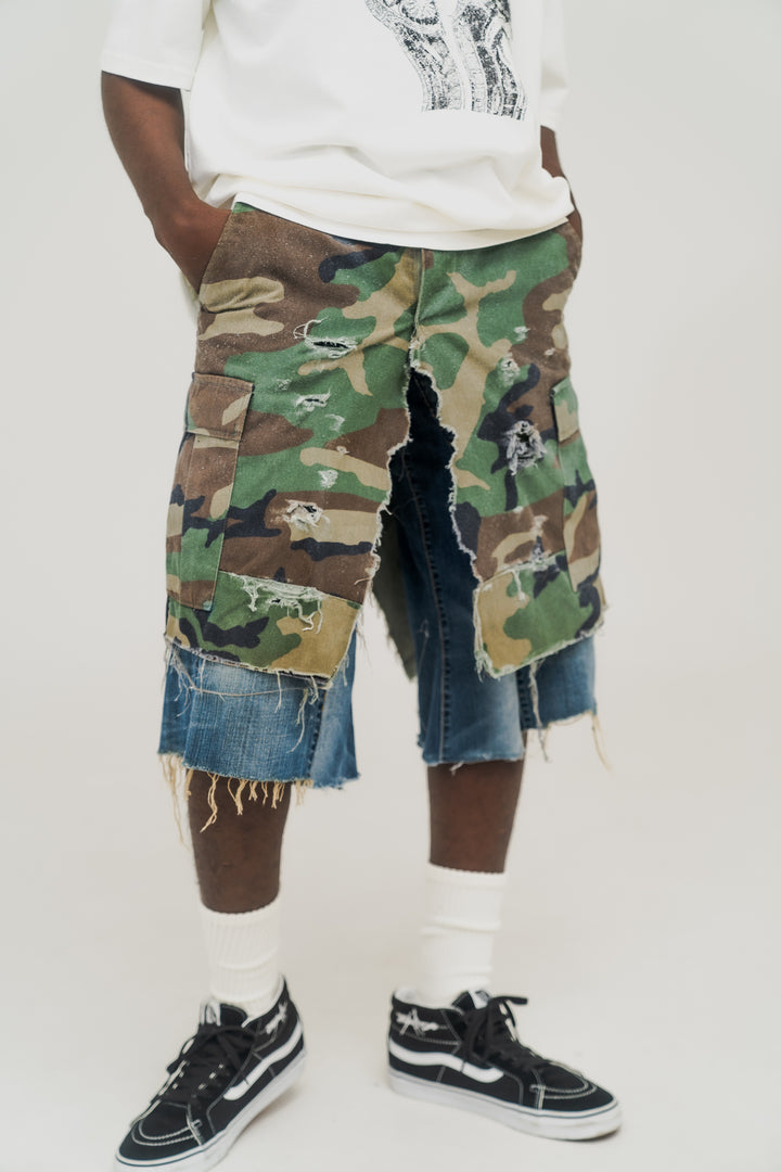 INNOCENCE NY - CAMO KILT DENIM SHORTS【32】