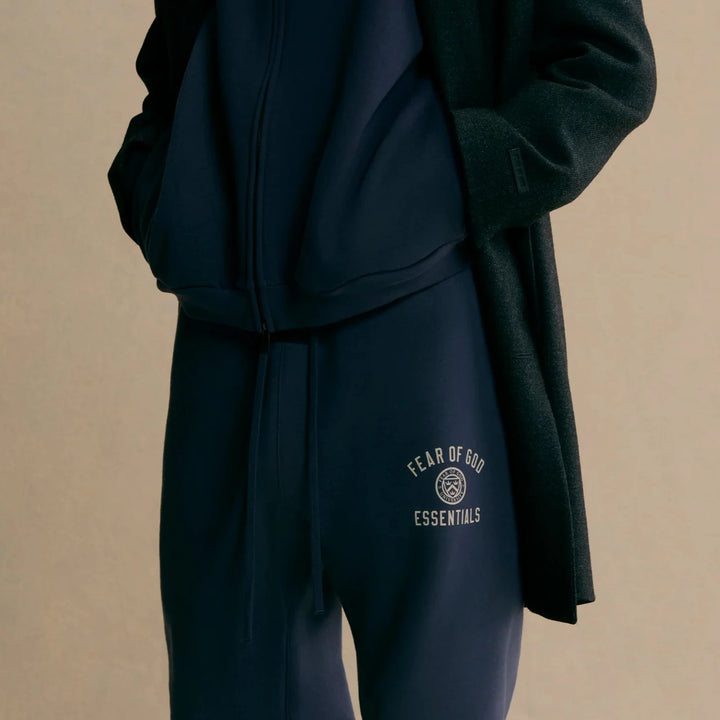 Fear of God ESSENTIALS - Fleece Essential Sweatpant