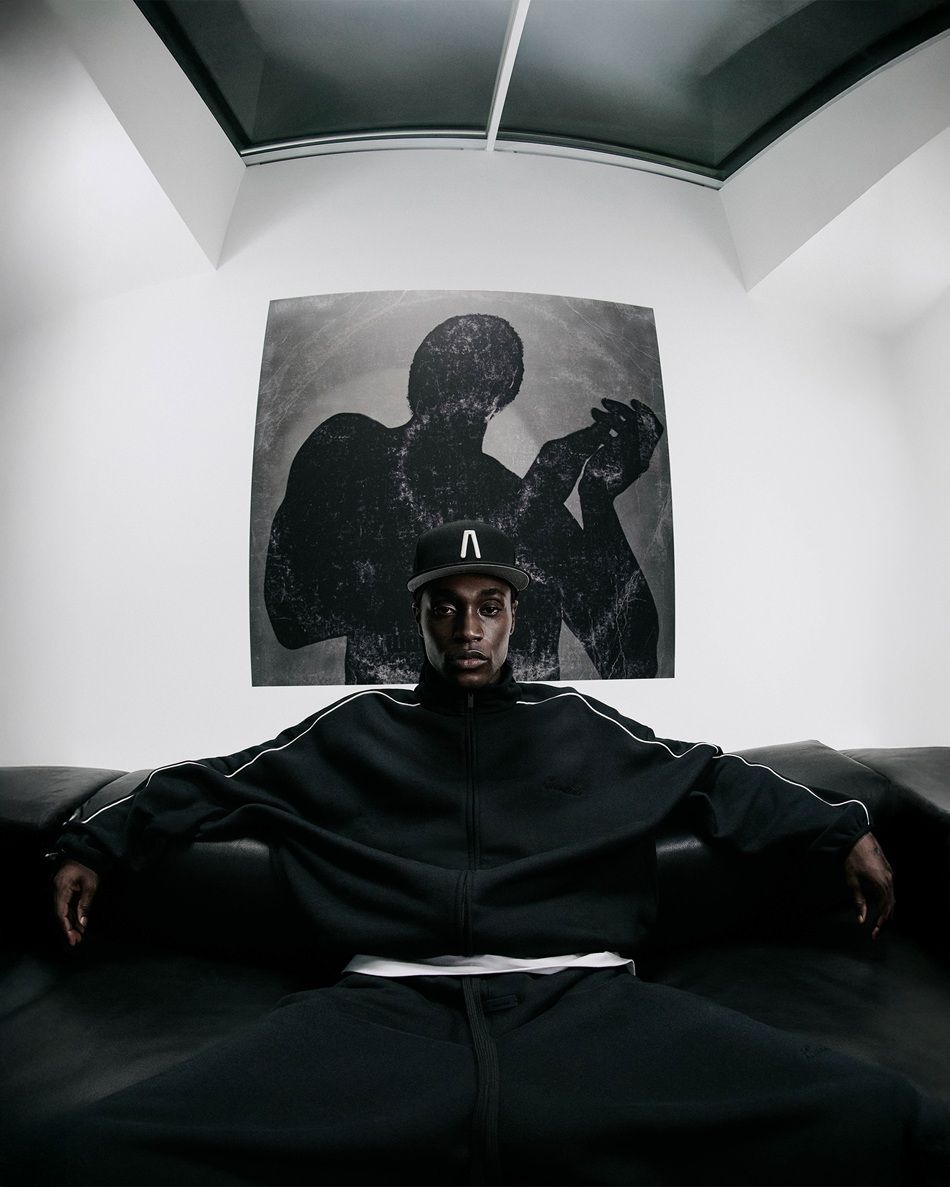 ESSENTIALS "Fall 2025" - 8/27 23:00発売