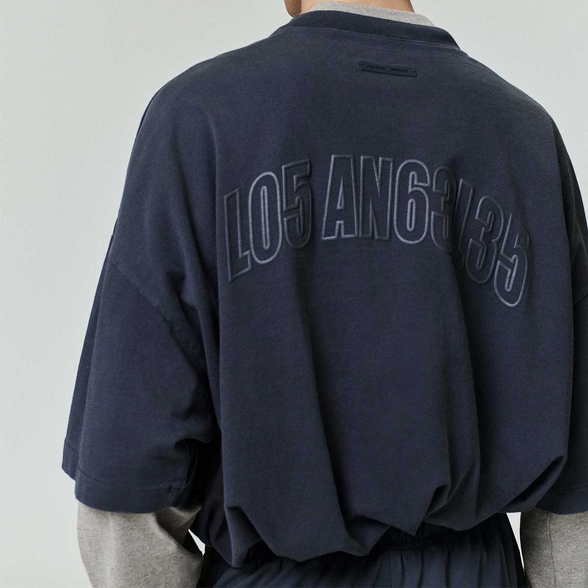 ESSENTIALS (エッセンシャルズ) | Los Angeles 90s Tee Tシャツ
