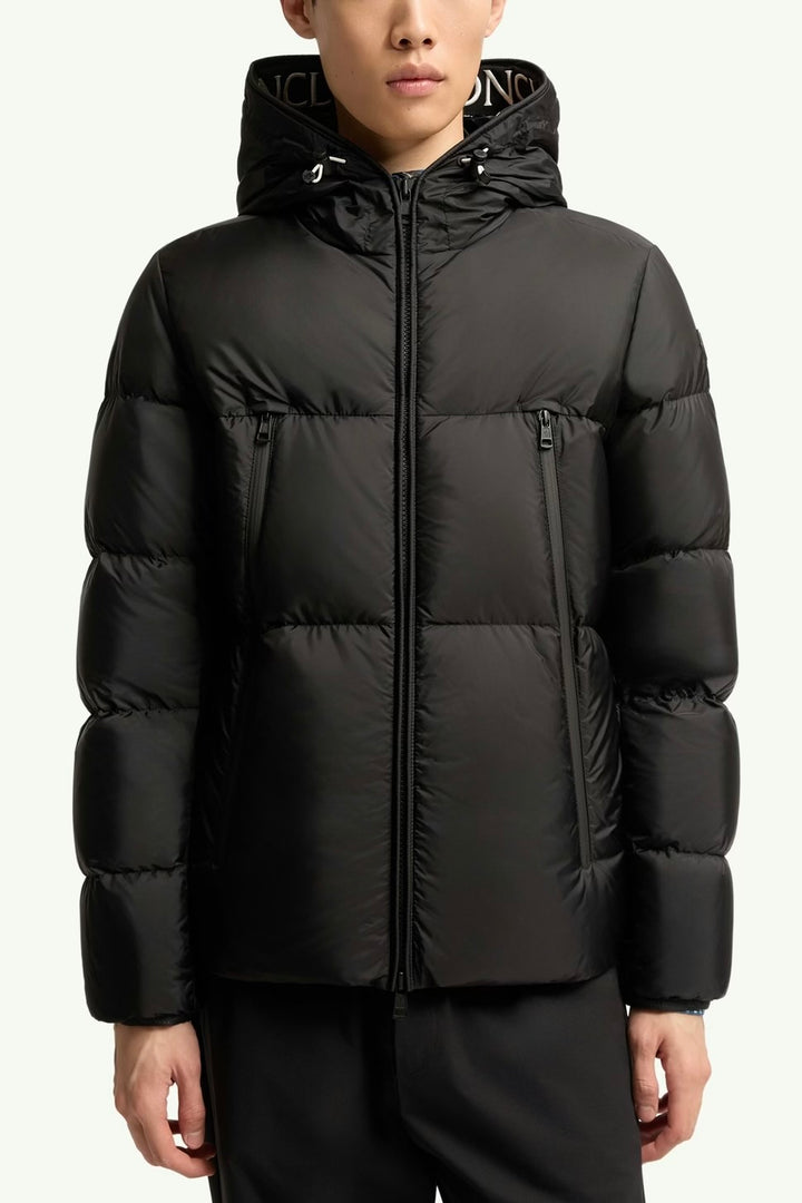 Montcla Short Down Jacket