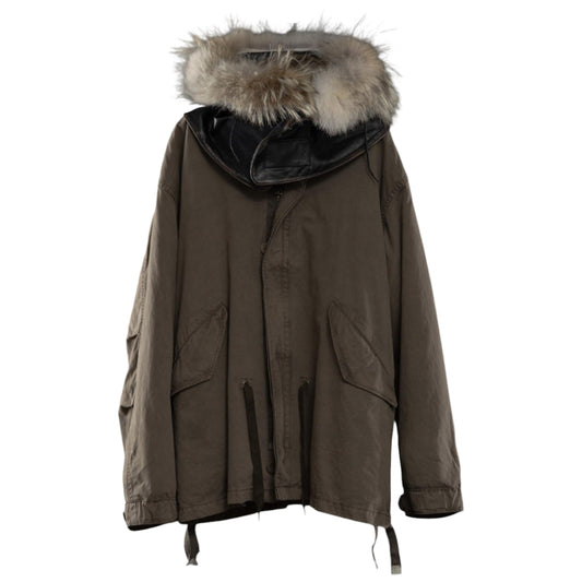 Garment-dyed short mod jacket with melton lining.