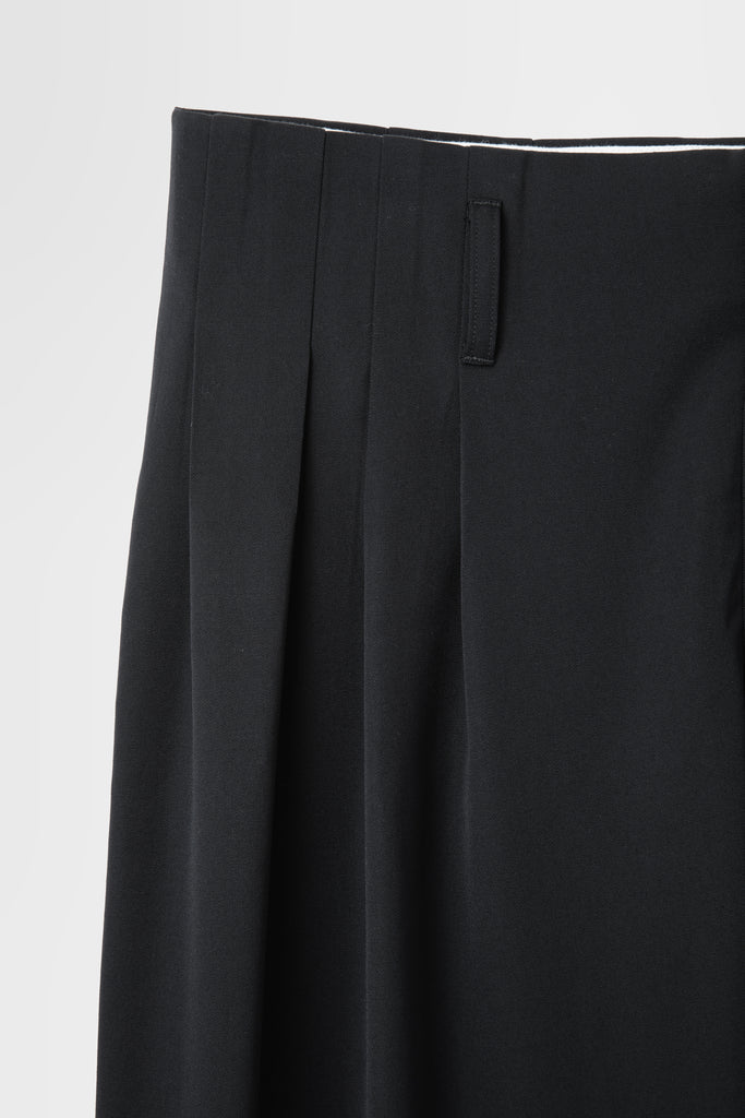 5 Tuck Trousers in Wool Gabardine