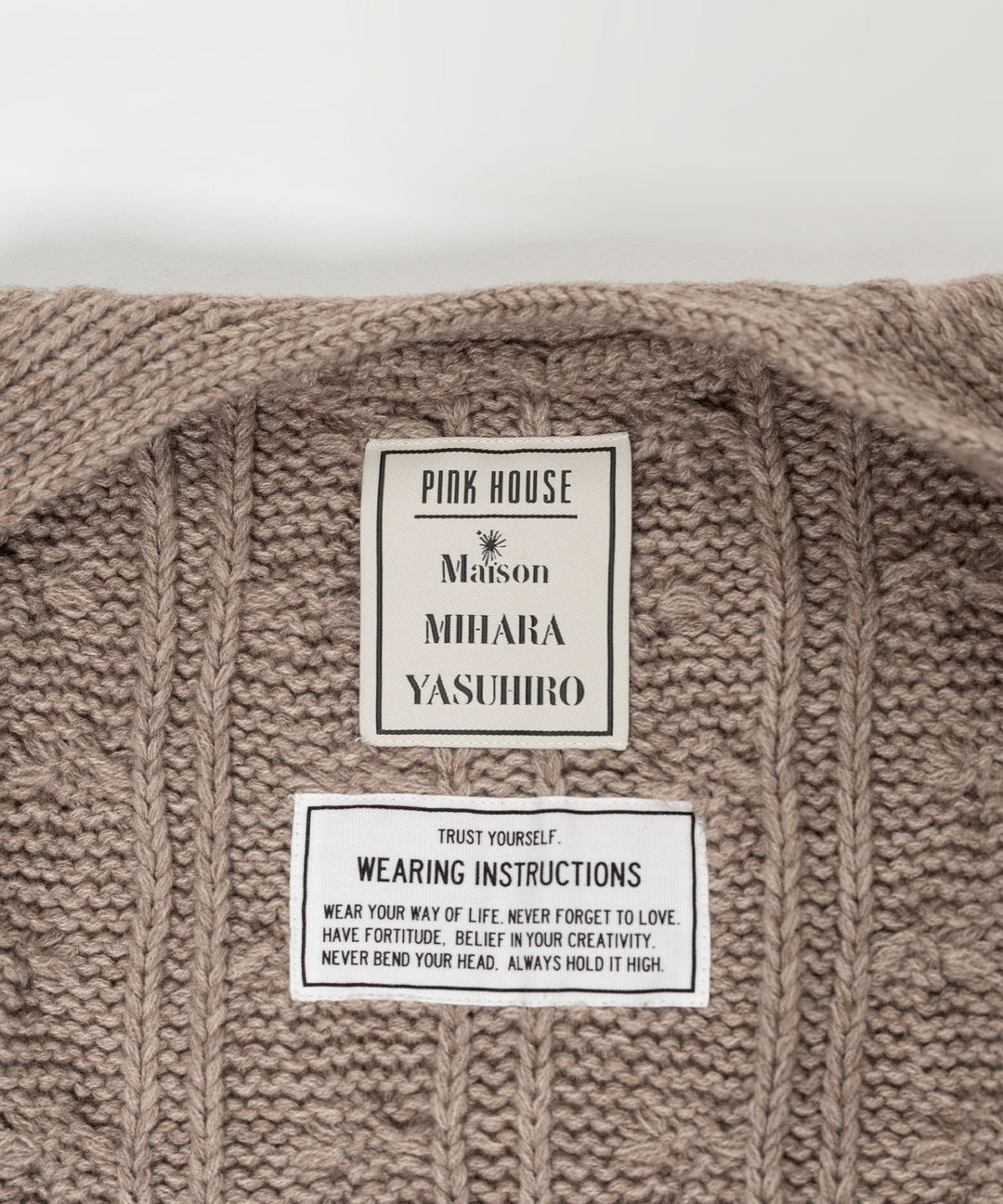 "PINK HOUSE x MMY" Bear Motif Knit Cardigan