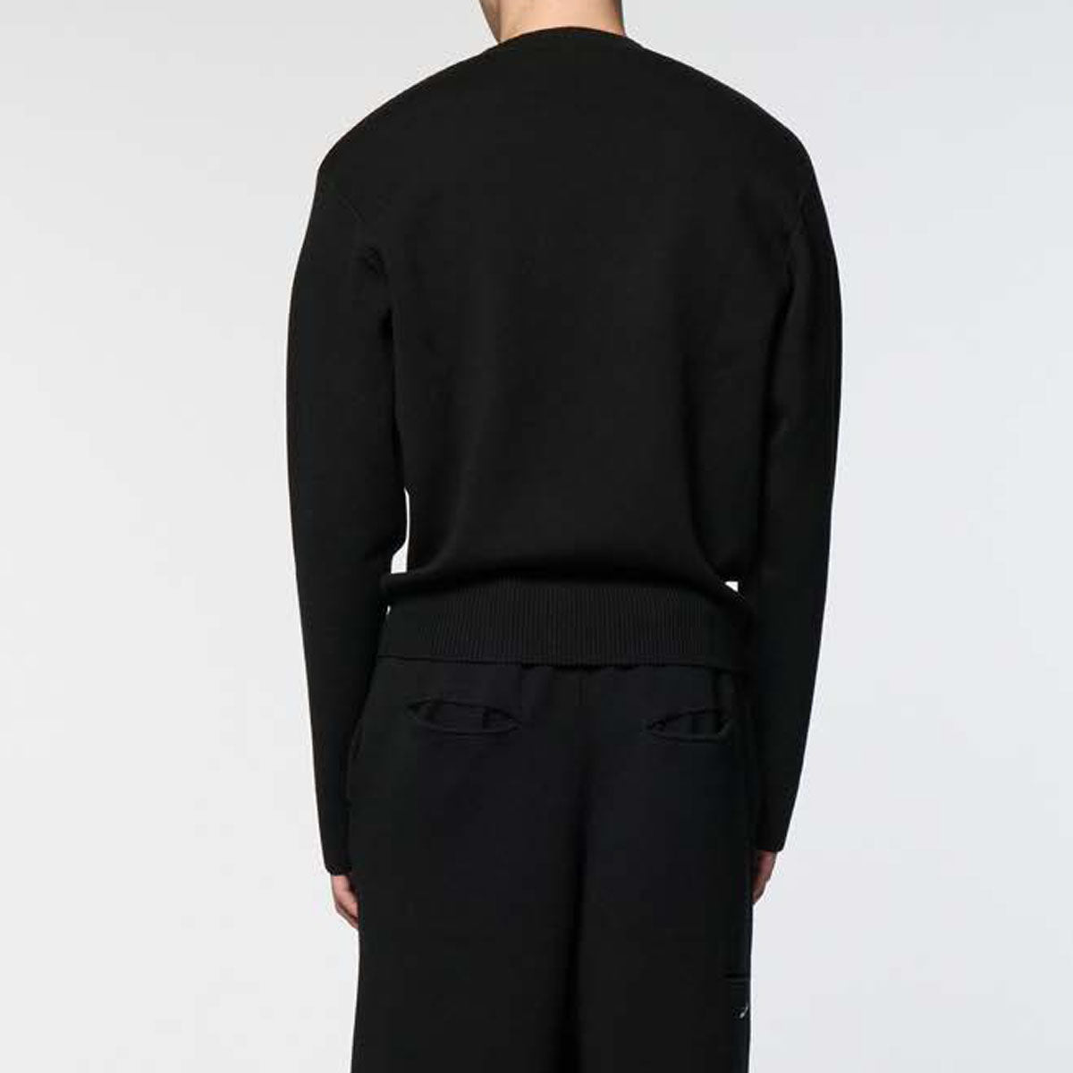 【OMAR AFRIDI】JANE SWEATER \"BLACK\" 46 Omar Afridi【オマールアフリディ】Jane sweater 