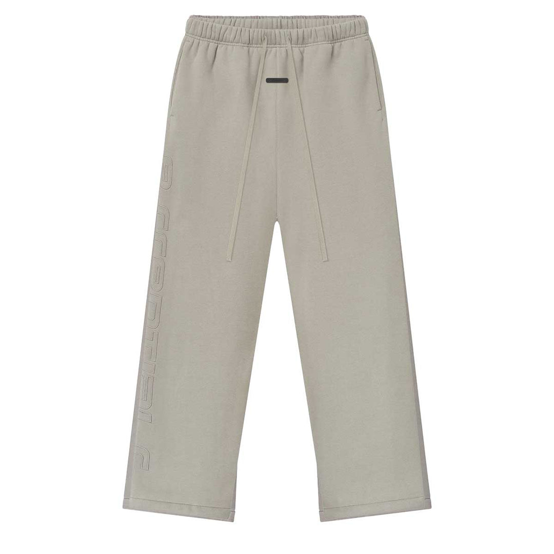 Fear of God ESSENTIALS - Active Trace Relaxed Sweatpant