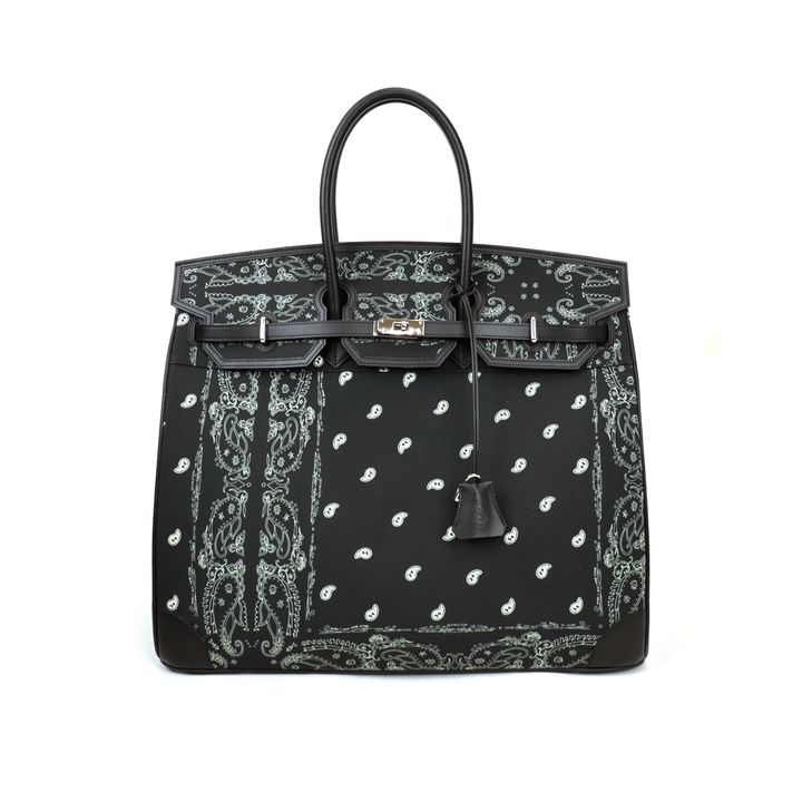 THE WORLD IS YOURS - Paisley Travel bag 50