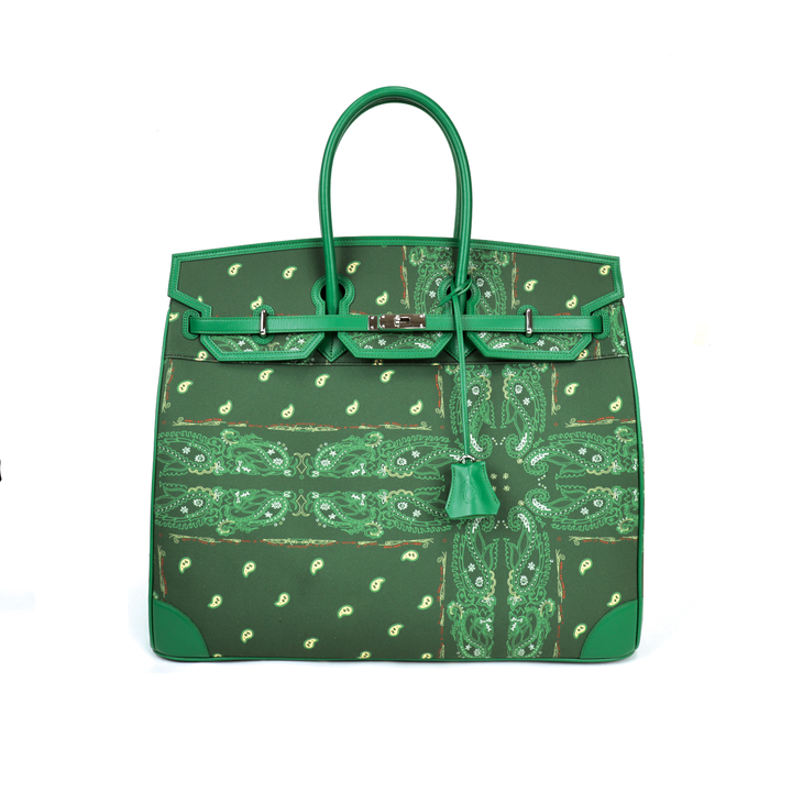 THE WORLD IS YOURS - Paisley Travel bag 50