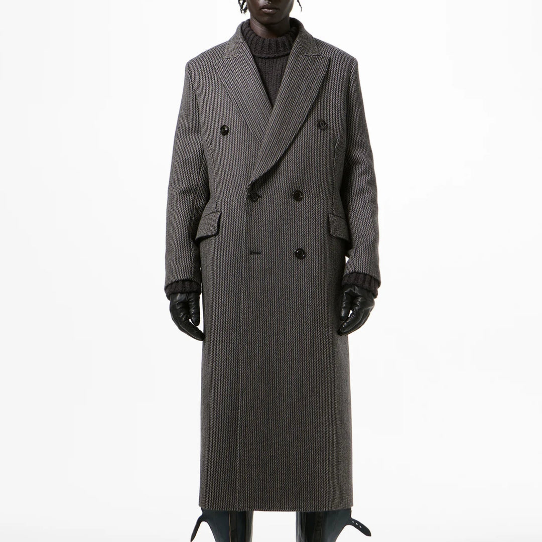 EXTENDED WHALE COAT