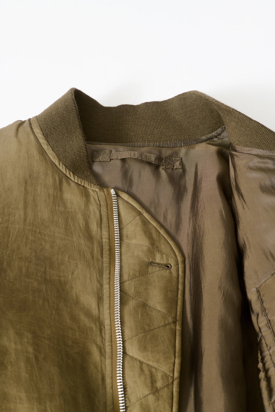 BOMBER