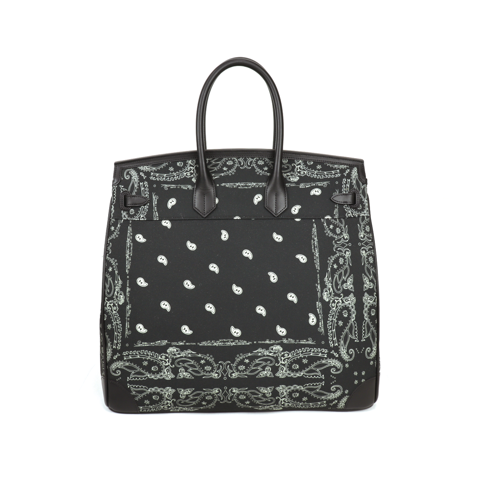 THE WORLD IS YOURS - Paisley Travel bag 40