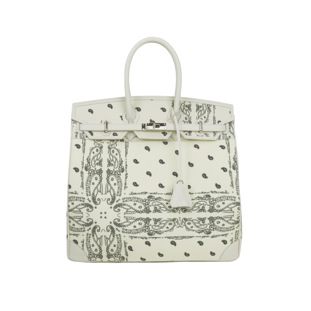 THE WORLD IS YOURS - Paisley Travel bag 40