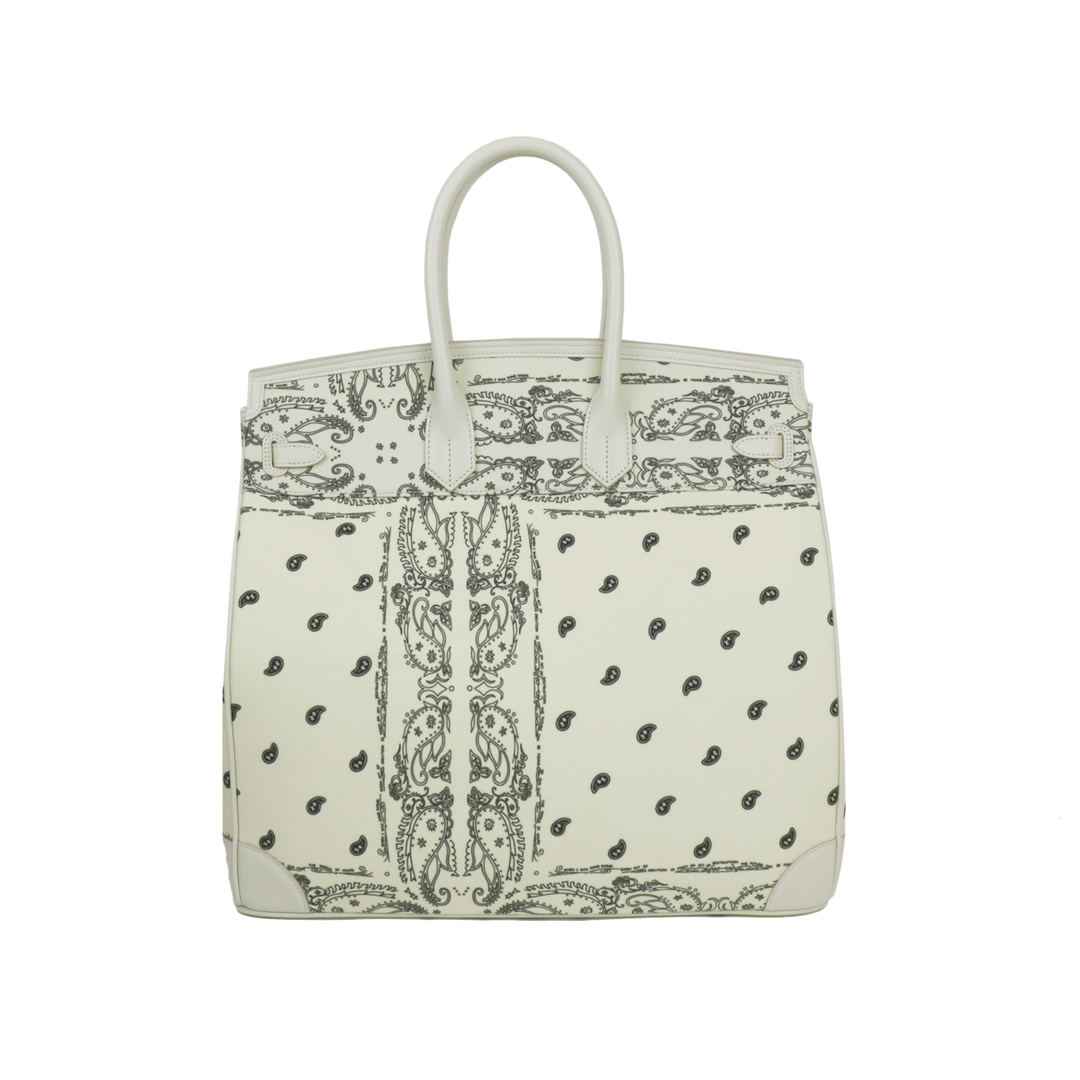 THE WORLD IS YOURS - Paisley Travel bag 40