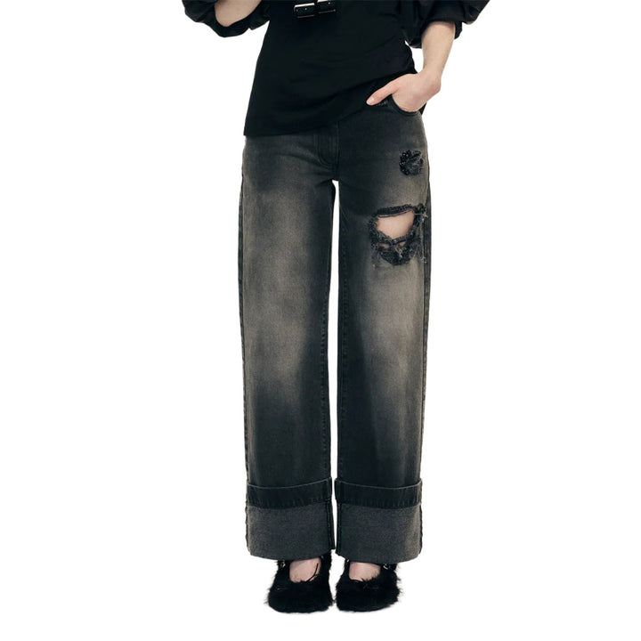 CROPPED DISTRESSED STRAIGHT LEG JEANS W/ EMB