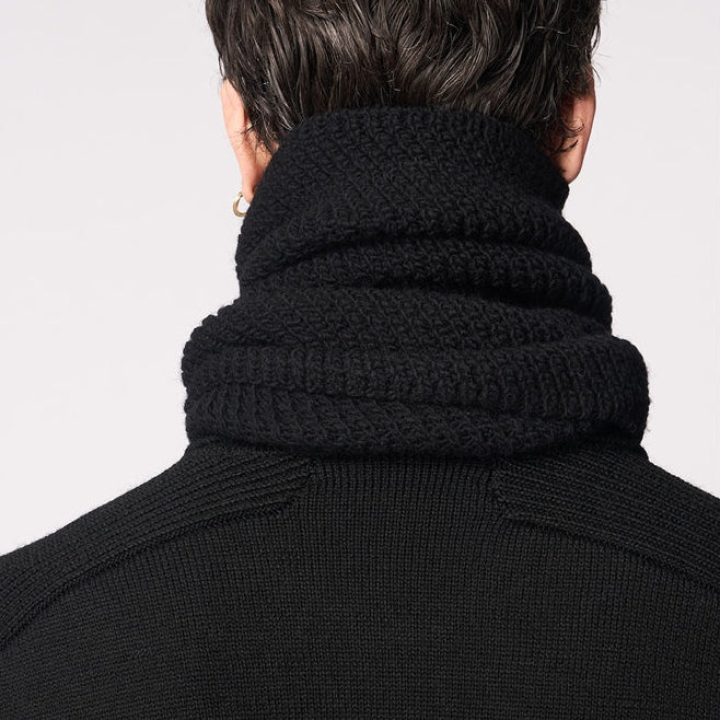 DIAGONAL KNIT SNOOD