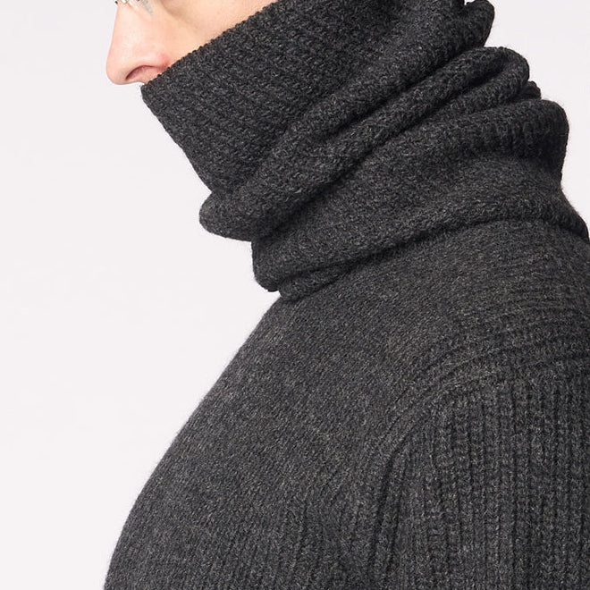 DIAGONAL KNIT SNOOD