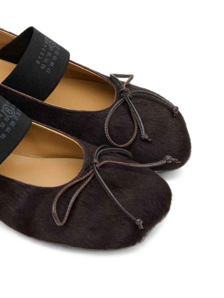 BALLET SHOE
