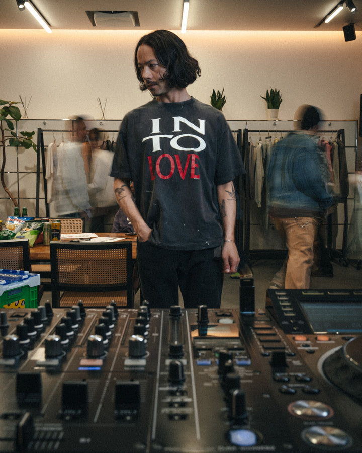 SS T-SHIRT/IN TO LOVE