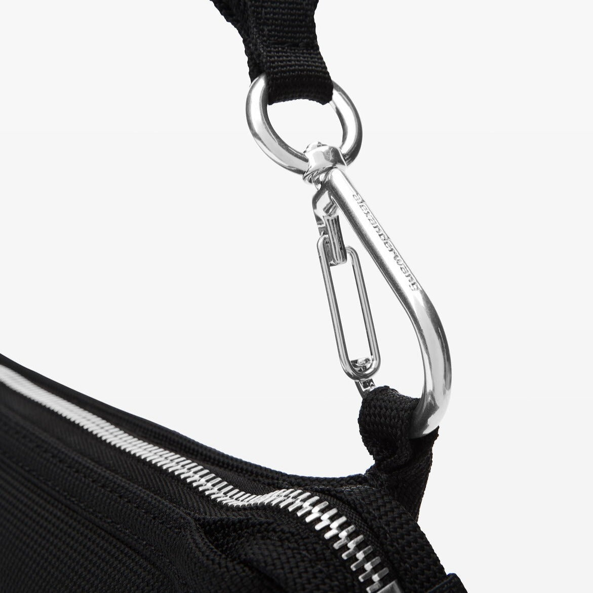 【Alexander Wang】Punch ナイロン ショルダーバッグ☆関税込 Punch ナイロンキャンバスザーショルダーバッグ | Why are you here?