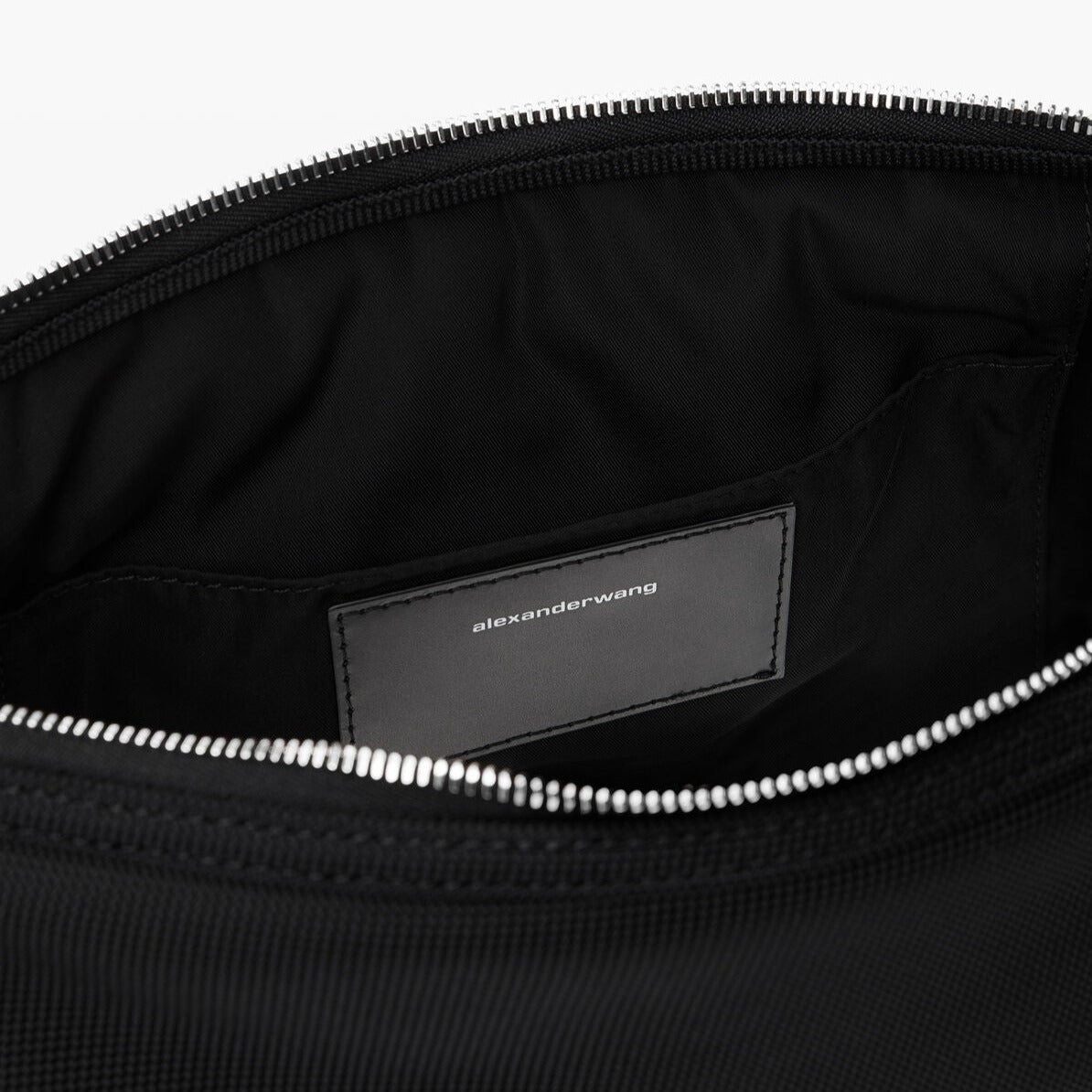 【Alexander Wang】Punch ナイロン ショルダーバッグ☆関税込 Punch ナイロンキャンバスザーショルダーバッグ | Why are you here?
