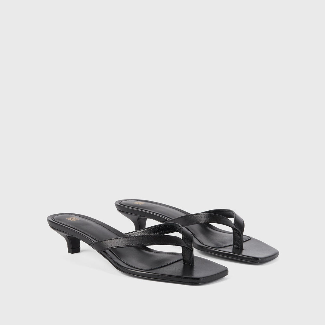 Leather heeled flip flops