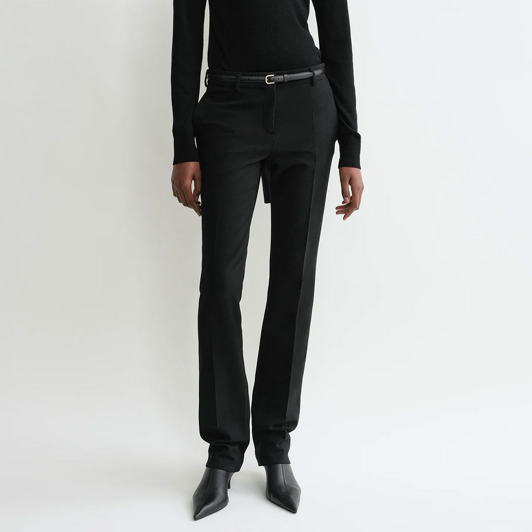 Low-waist slim trousers black