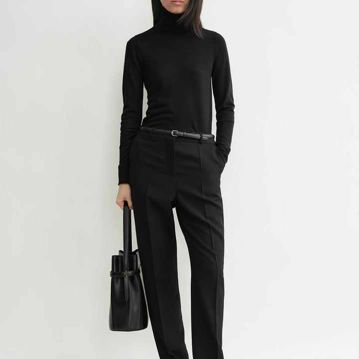 Fine turtleneck black