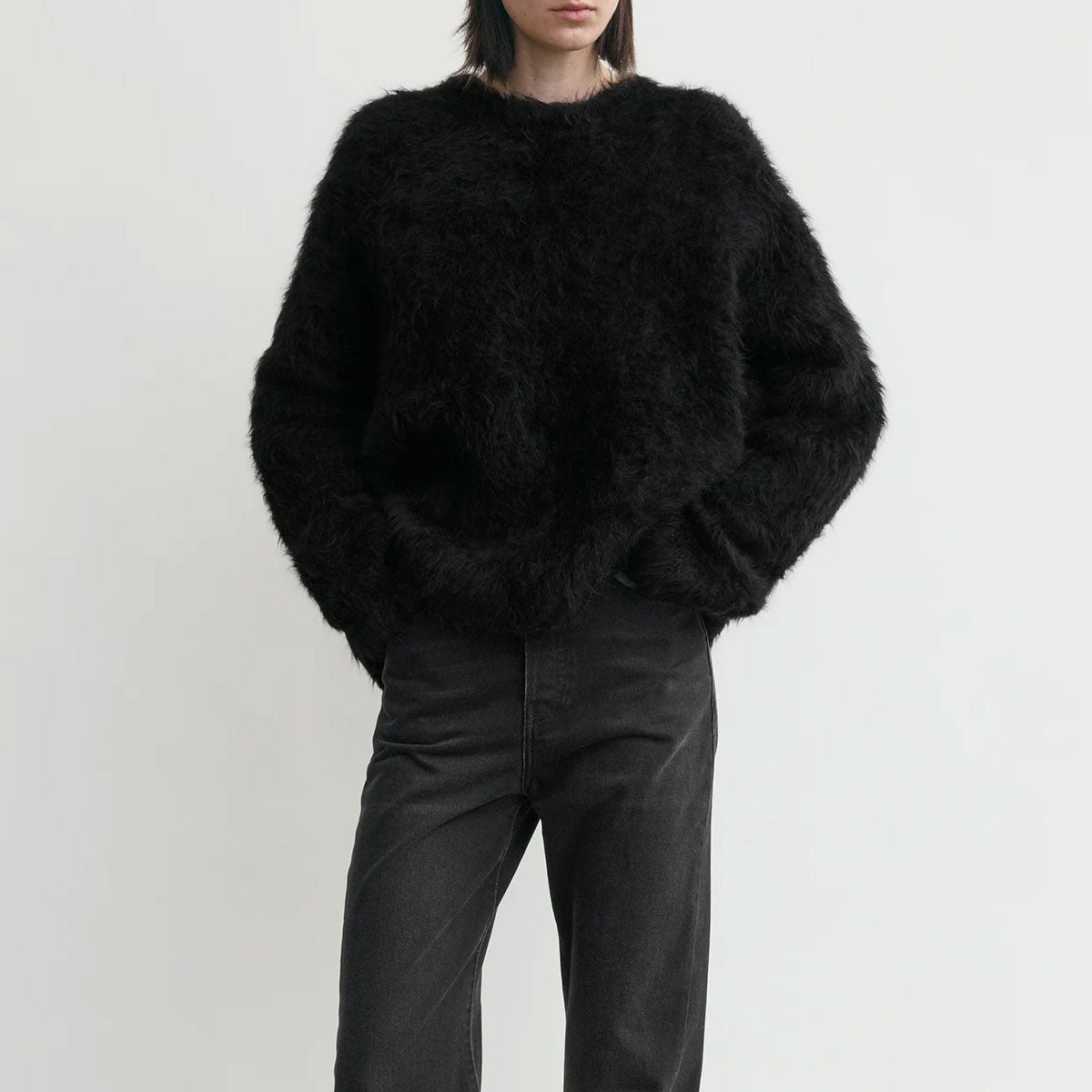 TOTEME (トーテム) | Boxy alpaca knit black ニット