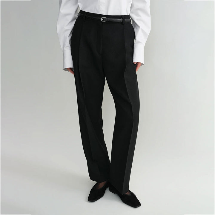 PLEATED STRAIGHT TROUSERS BLACK