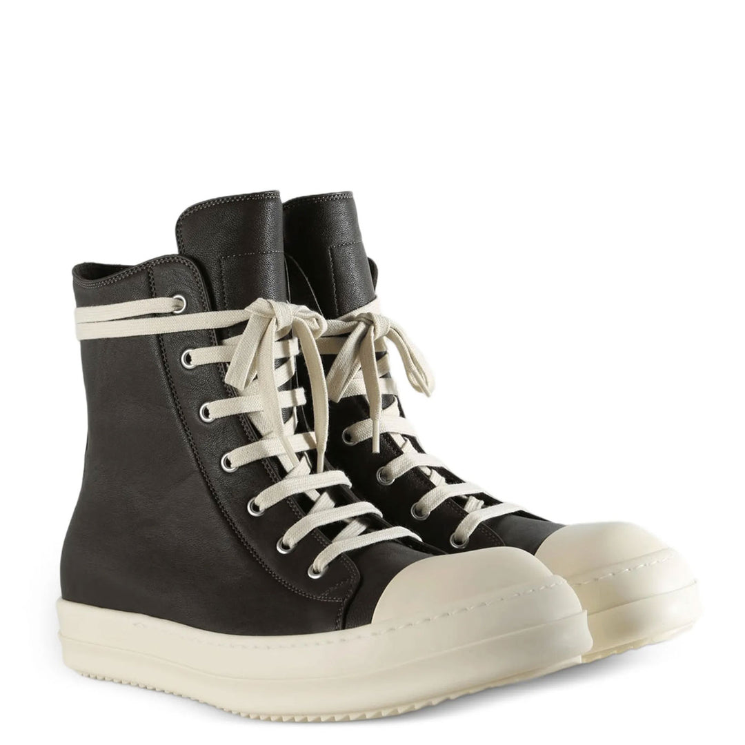 SNEAKS