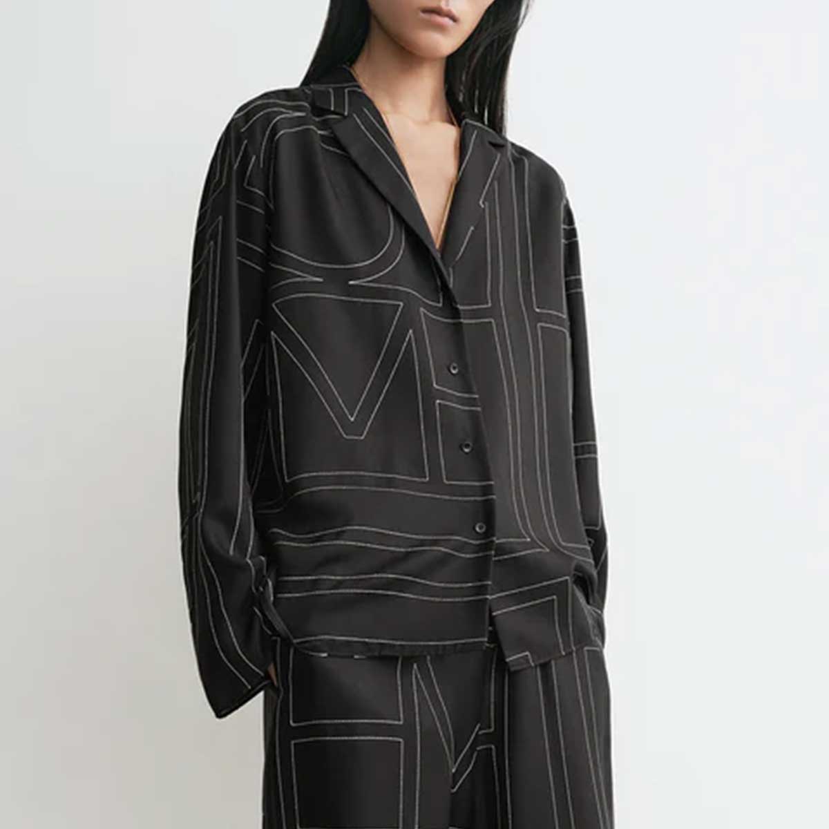 TOTEME (トーテム) | Monogram silk pj top シャツ
