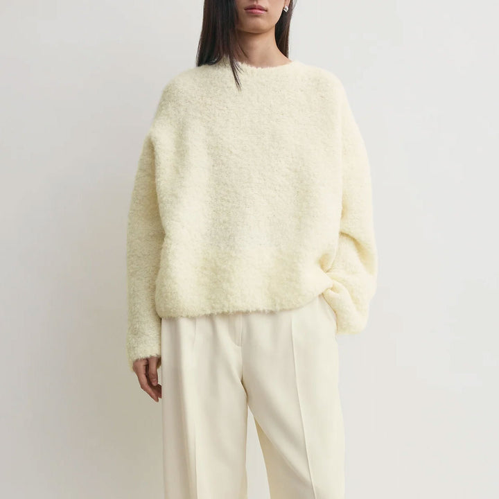 Boxy bouclé knit milk