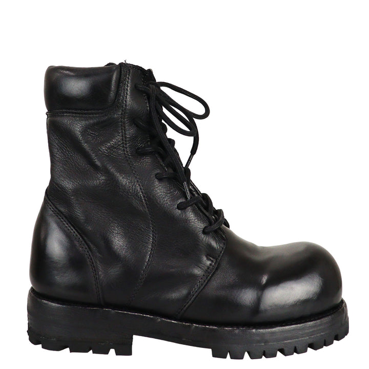 MOAN BOOTS