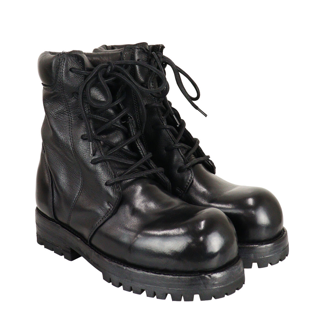 MOAN BOOTS