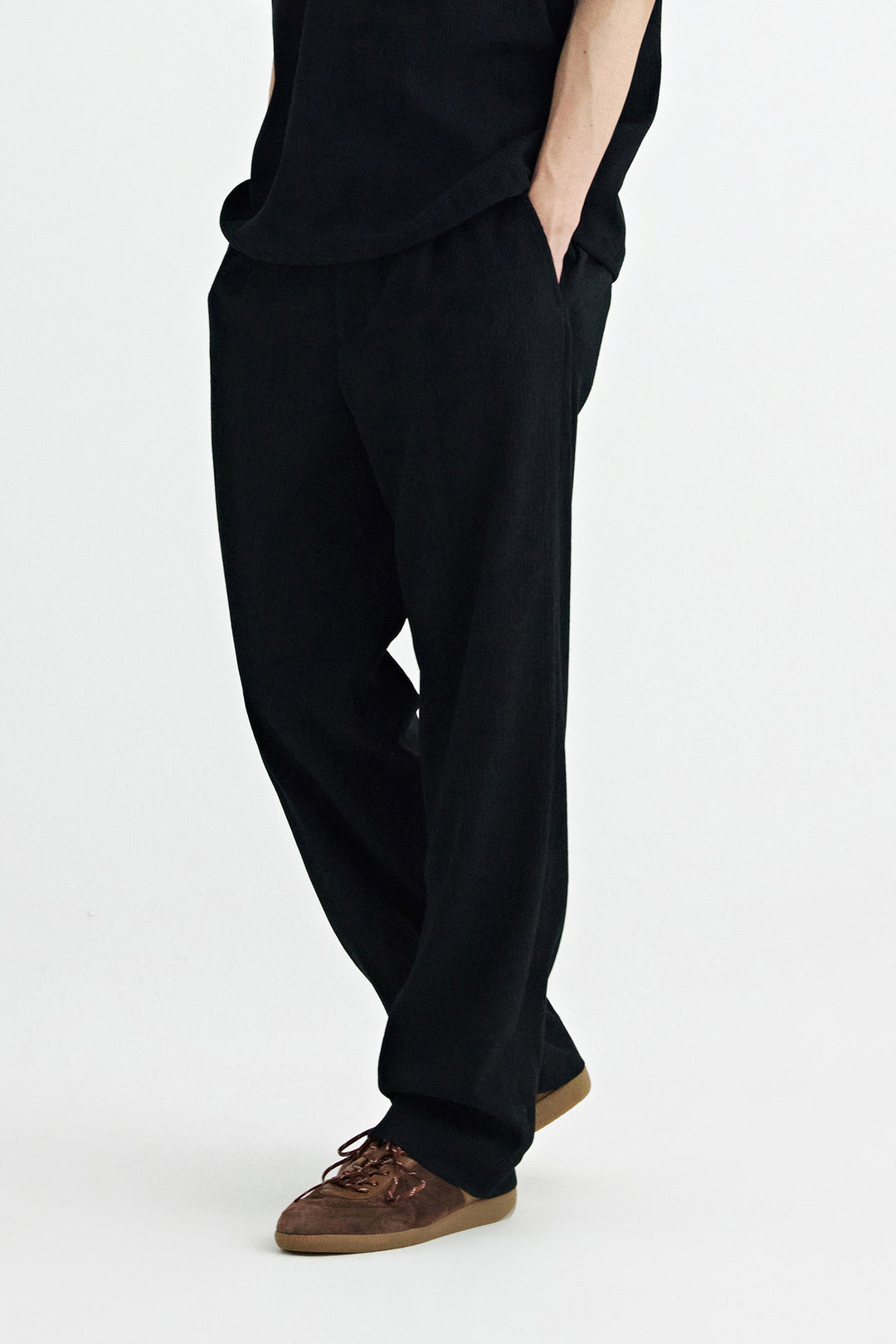 Crease One-Tuck Pants