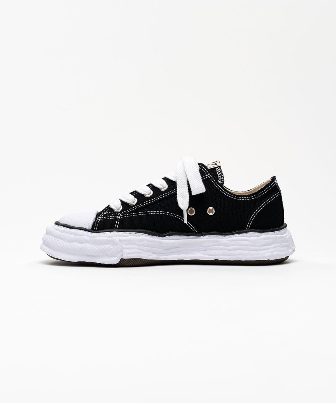 PETERSON 23 / original sole canvas Low-Top sneaker