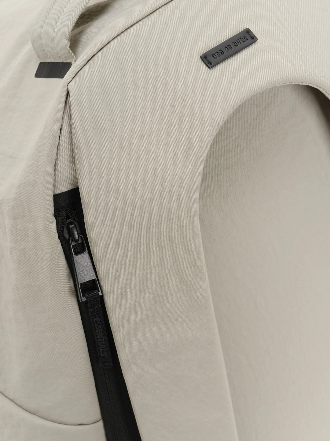 ESSENTIALS BACKPACK