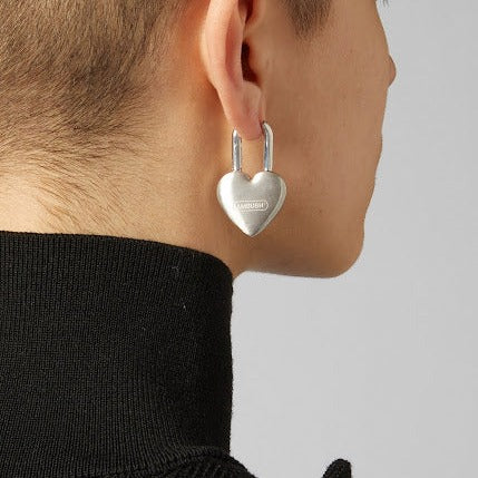 FW23 HEART PADLOCK EARRINGS - AMBUSH®