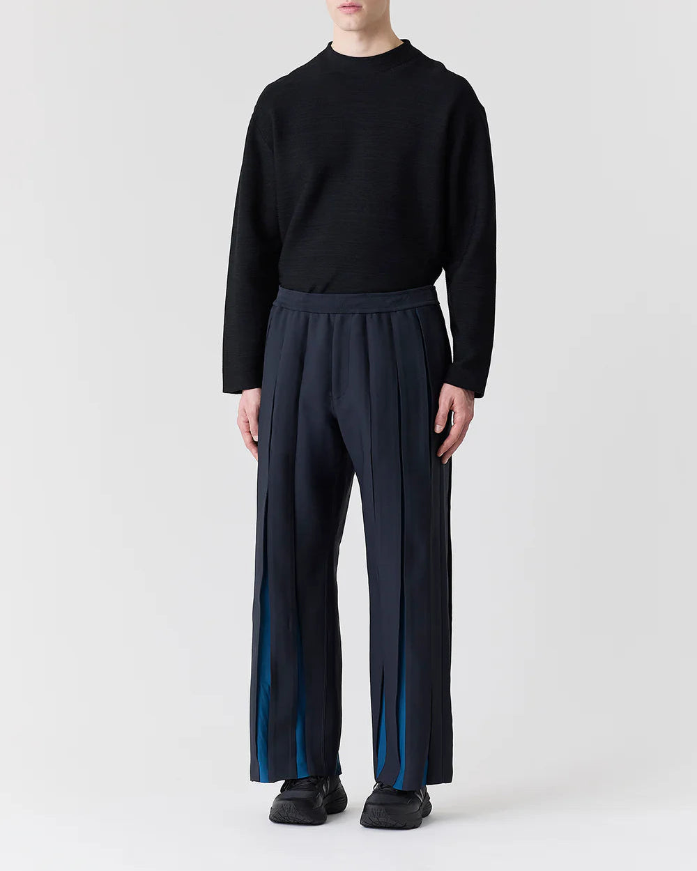 WEDGED SEMI WIDE PANTS