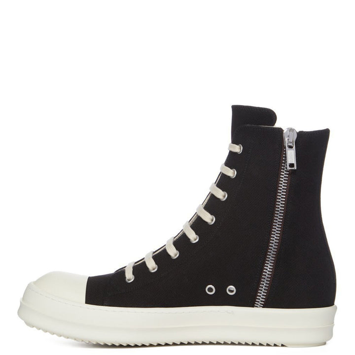 SNEAKS