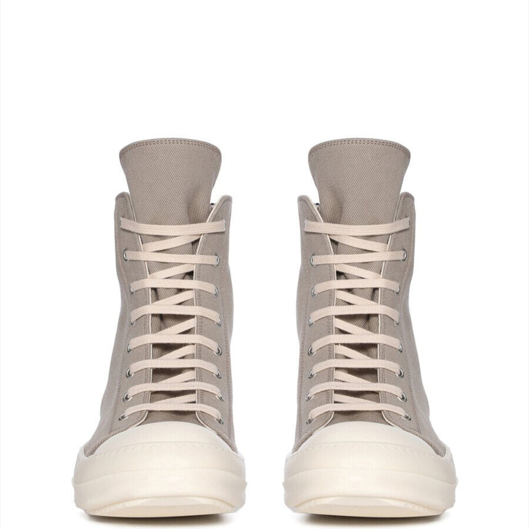 SNEAKS