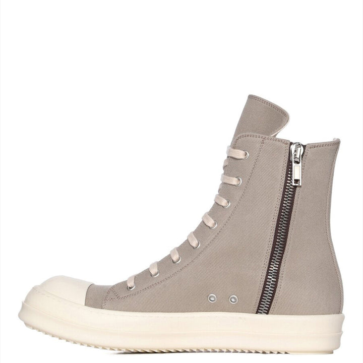 SNEAKS